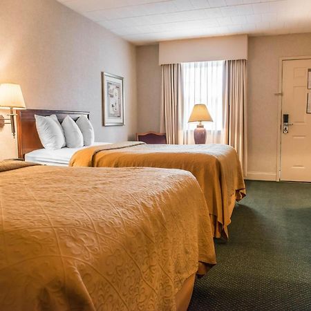 Quality Inn Pittsburgh Airport Oakdale Экстерьер фото