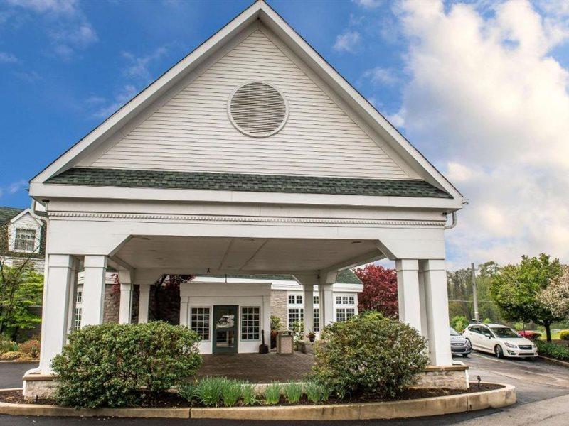 Quality Inn Pittsburgh Airport Oakdale Экстерьер фото