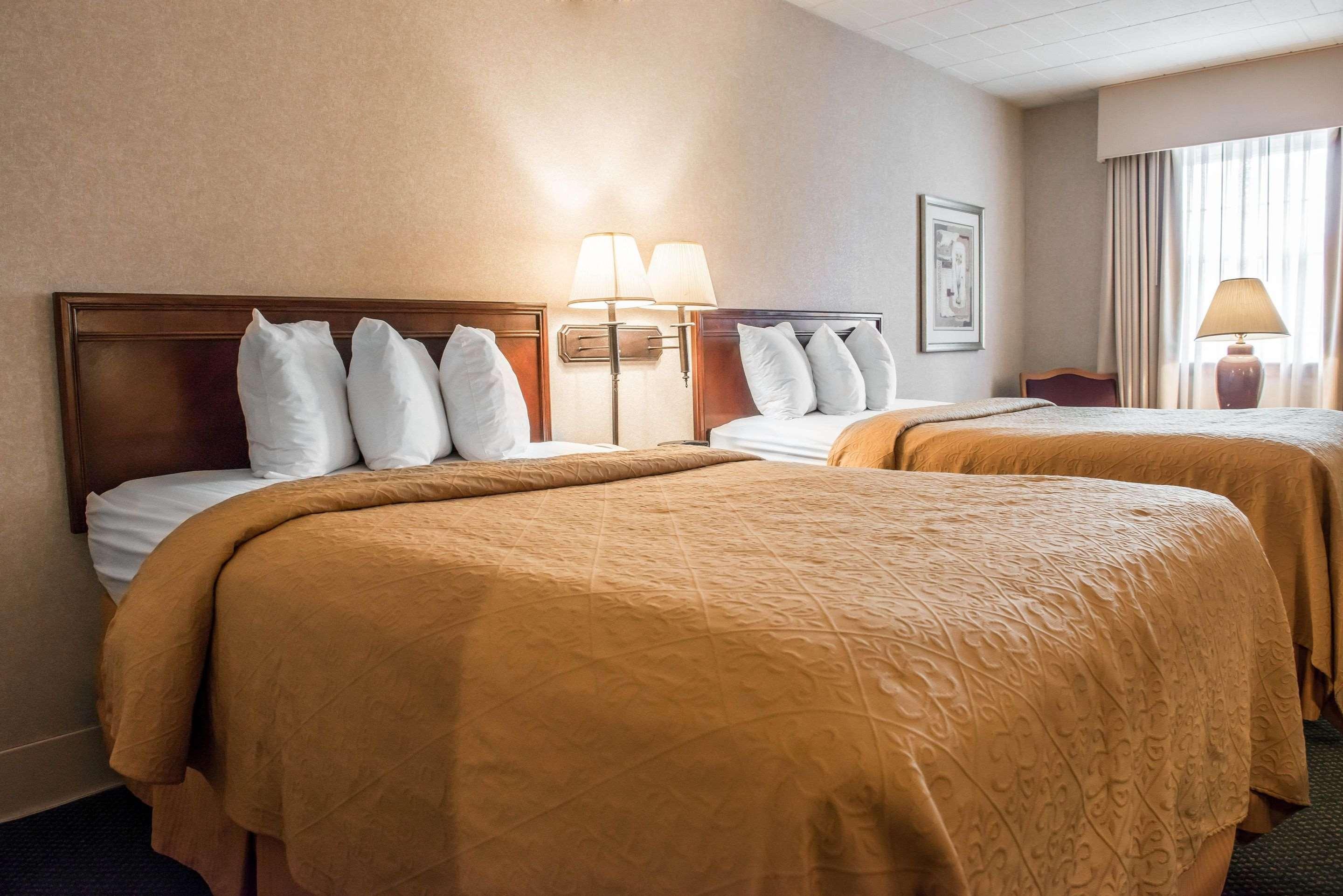 Quality Inn Pittsburgh Airport Oakdale Экстерьер фото