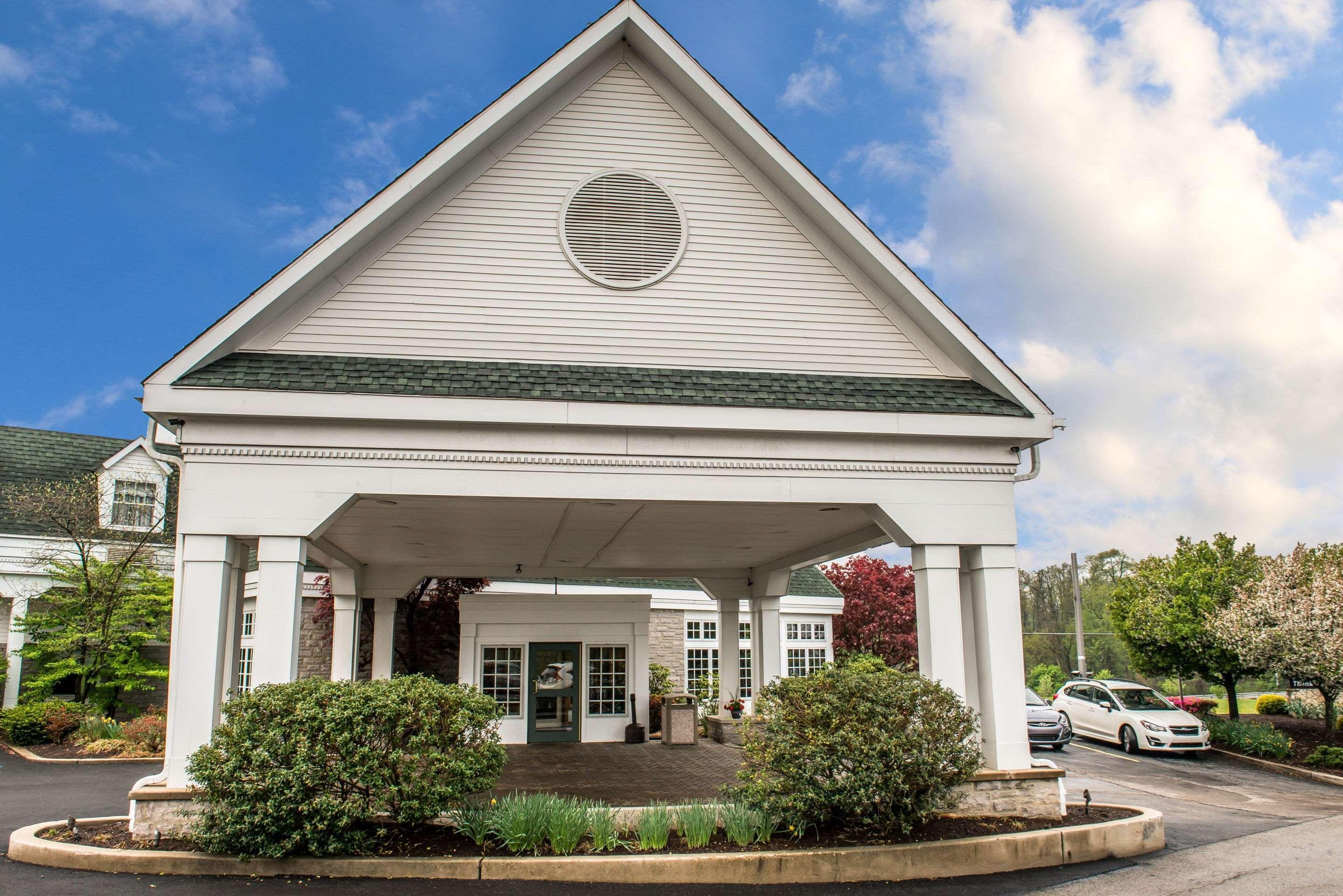 Quality Inn Pittsburgh Airport Oakdale Экстерьер фото